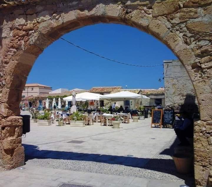 Apartamento Casa Vacanze Il Glicine 1 Pachino Exterior foto